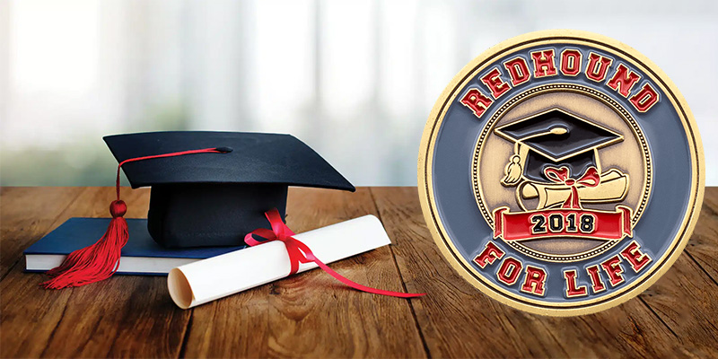 Coins de desafio de graduação: comemoração de realizações