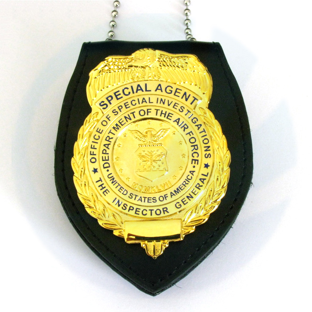 Logotipo personalizado de fábrica pinos de lapela de metal com cadeia Oficial de segurança de ouro clipe de couro emblema emblema de esmalte Broche de broche da polícia Militar