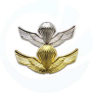 braço de ouro grande emblema da polícia militar
