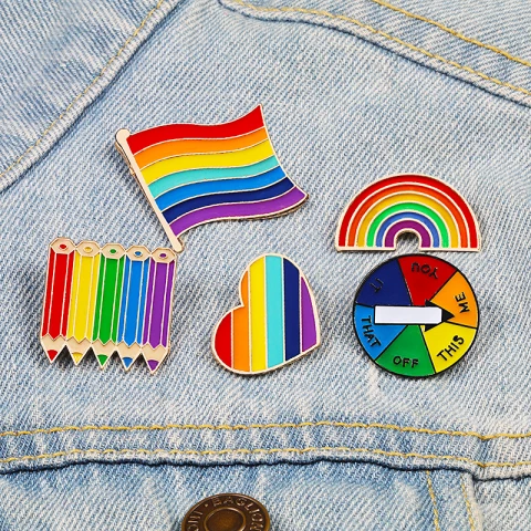 Preço de fábrica personalizada Bandeiras duras e macios Broche de metal pino de lapela de metal arco -íris Pinos de orgulho gay lgbt lgbt