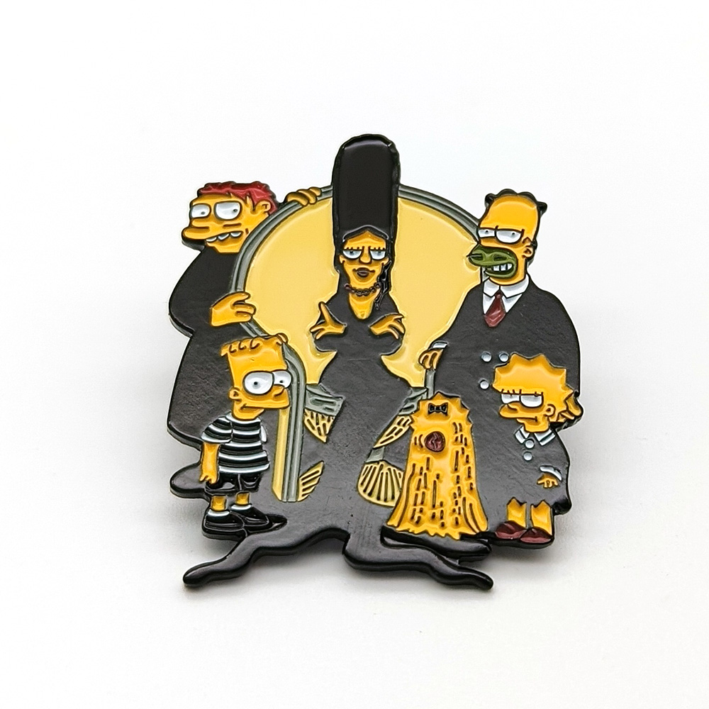 A anime de metal por atacado Pins Carton Simpsons pinos engraçados Crachás de anime de esmalte fofo