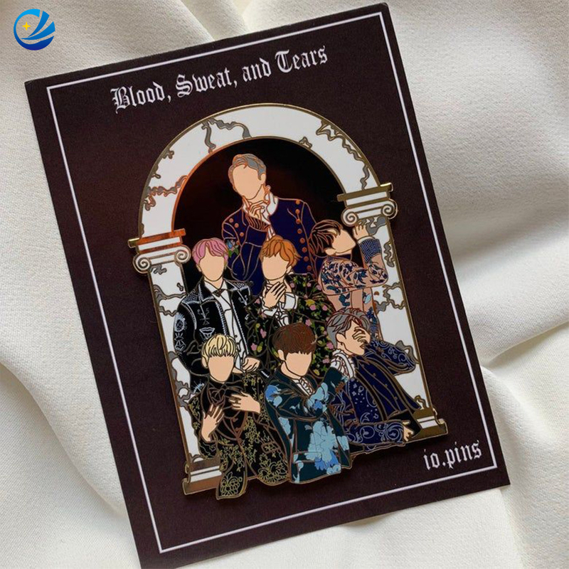 Coração de metal personalizado de alta qualidade Gold Kpop Bangtan Boys Kpop Hard esmalte os pinos