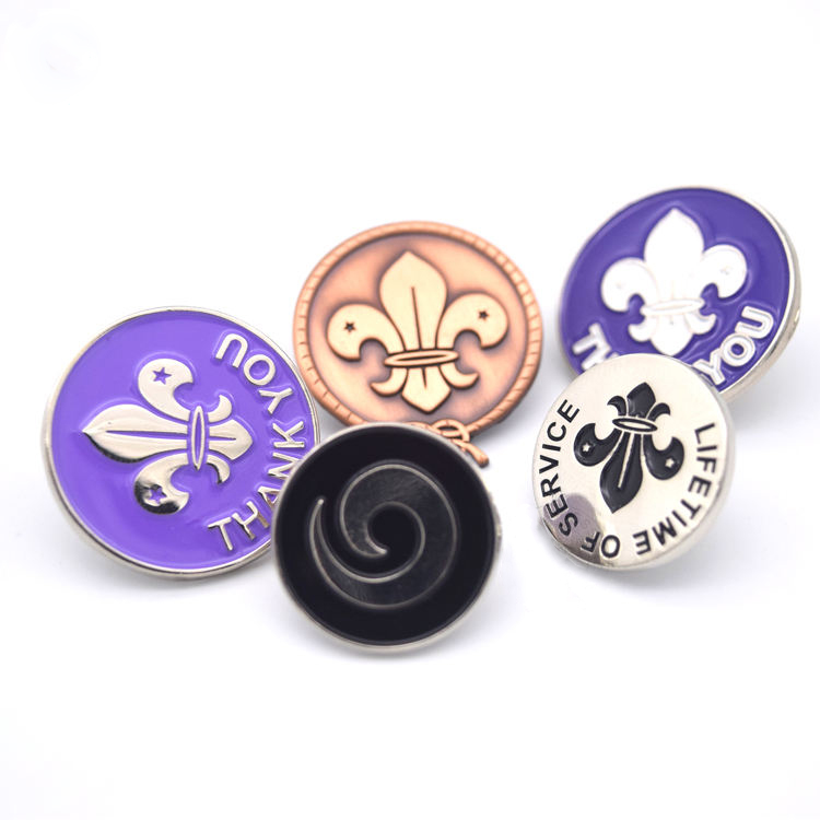 Alta qualidade Antique Copper Metal Lilly Lapel Pin Shap Scouts Sports Sports Pin Bistage para lembrança